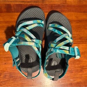 Chaco kids Sandals Size 10